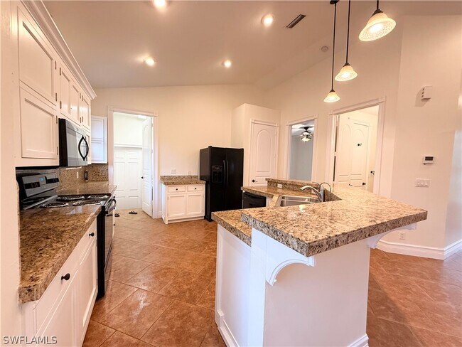 Foto del edificio - 4125 13th Ave SW