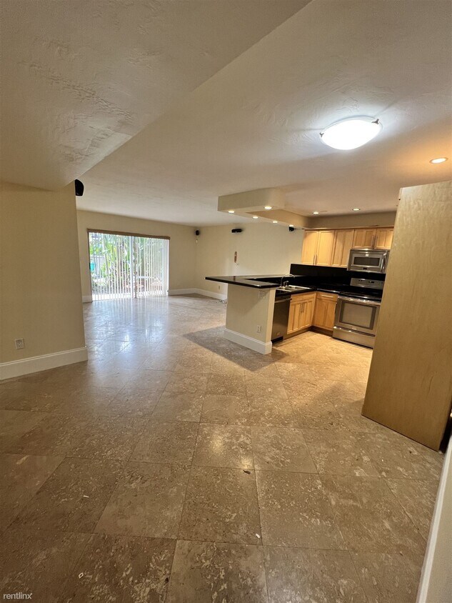 Primary Photo - 2 br, 2 bath Condo - Dadeland Capri