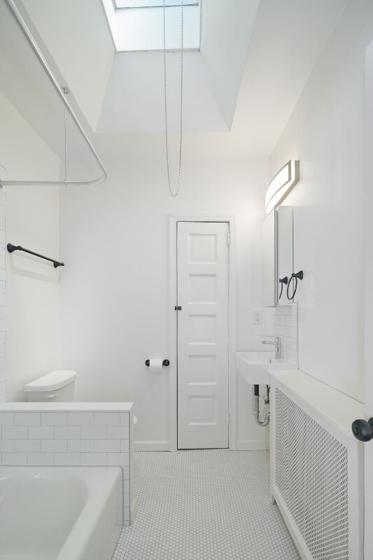 Foto del edificio - 5643 Ridgewood St