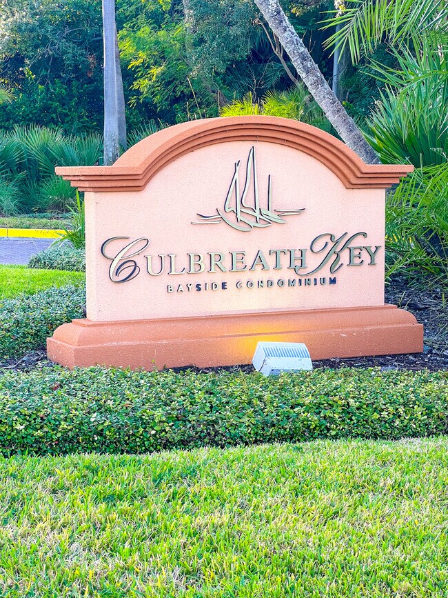 Building Photo - 5000 Culbreath Key Way