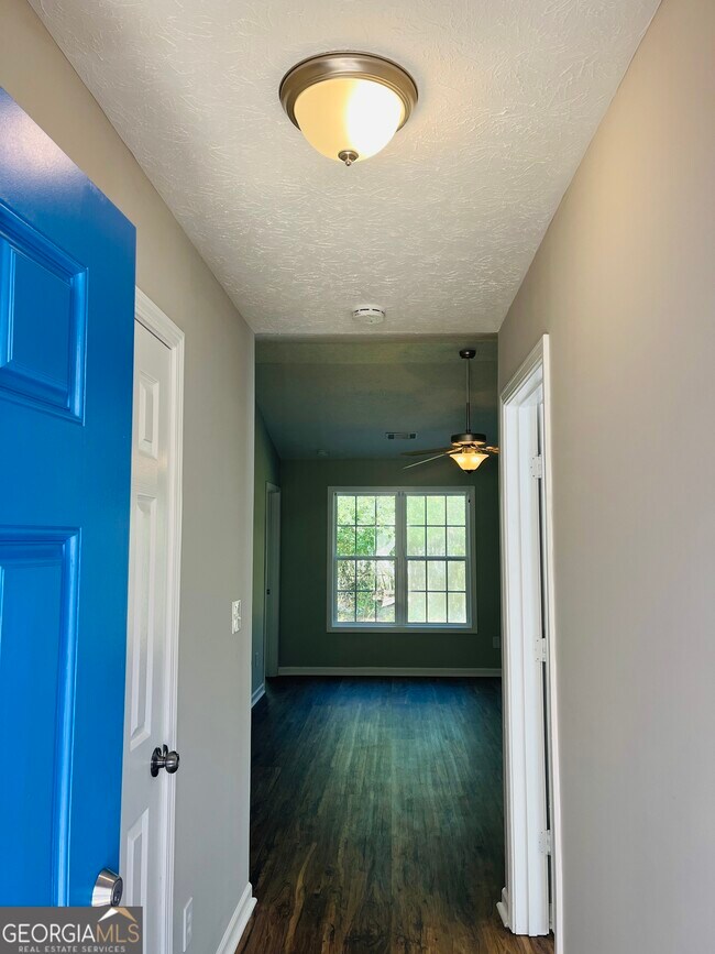 Foto del edificio - 313 Baileys Way