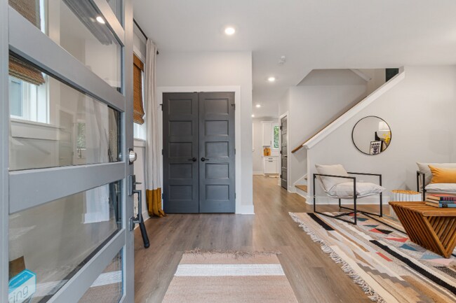 Foto del edificio - 801 Cherokee Ave