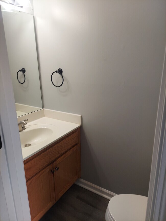 Medio baño - 108 Bell St