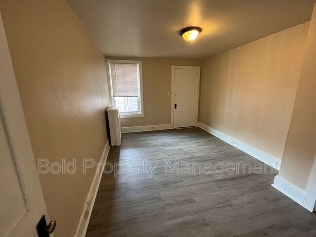 Foto del edificio - 131 N 5th St