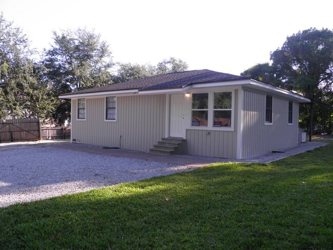 Foto del edificio - 629 Gap Creek Dr