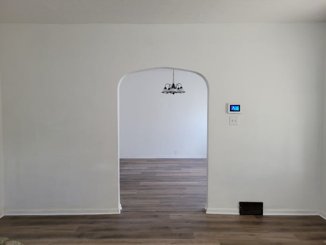 Foto del edificio - 3508 E 80th St