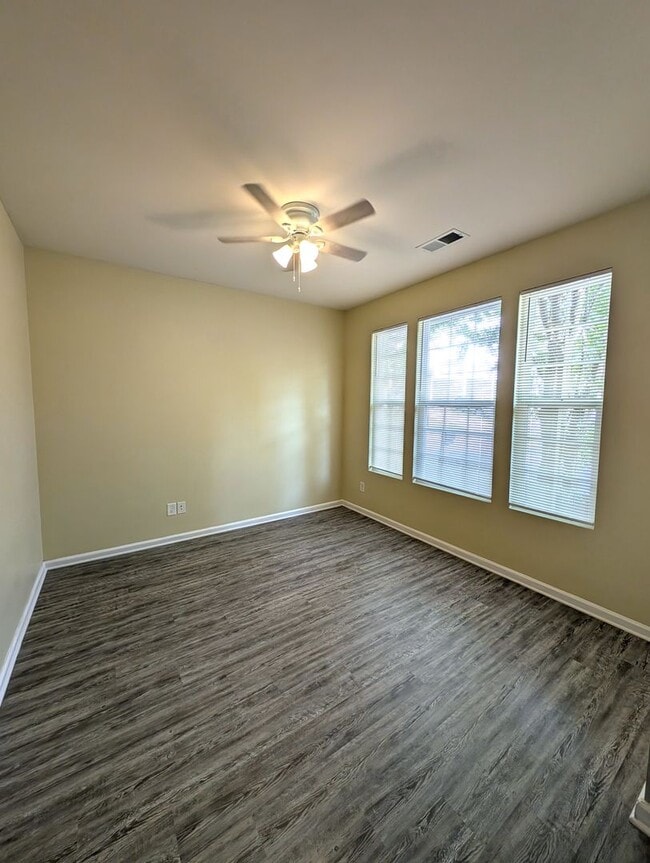 Building Photo - Mint Hill! 3 Bedroom! 100% Renovated!