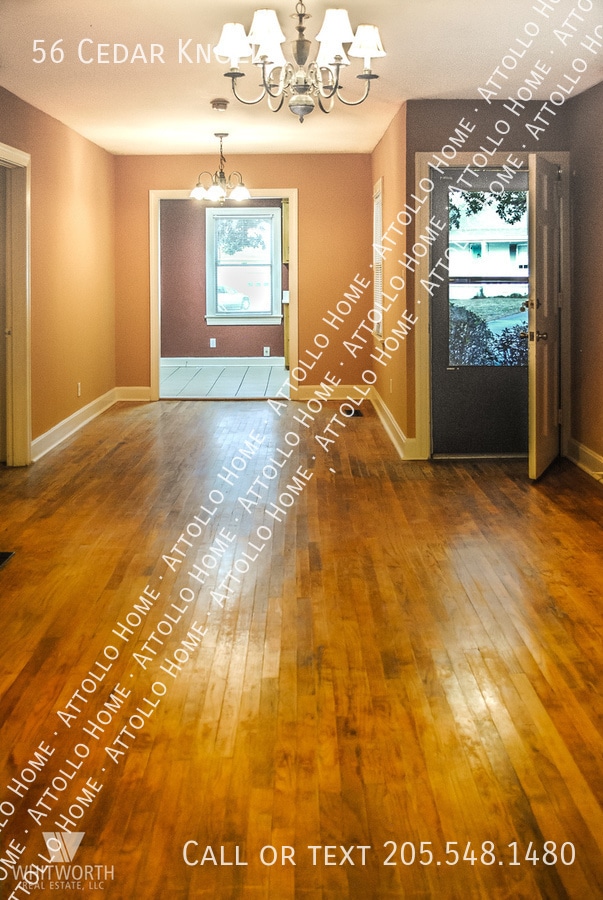 Building Photo - 2-Bed/1-Bath Home + Bonus Room, Huge Fence...