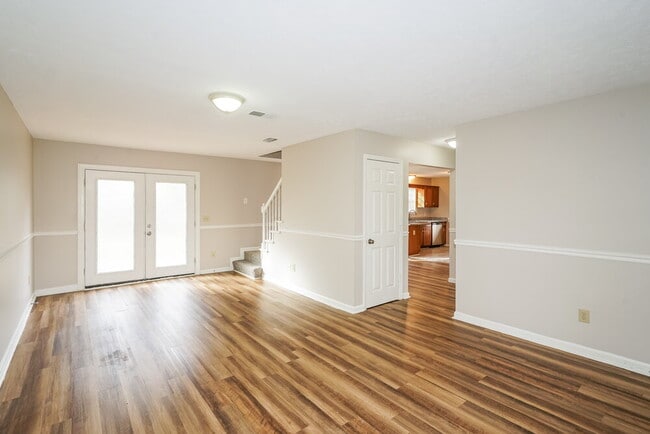 Foto del edificio - 315 Pine Ridge Ln