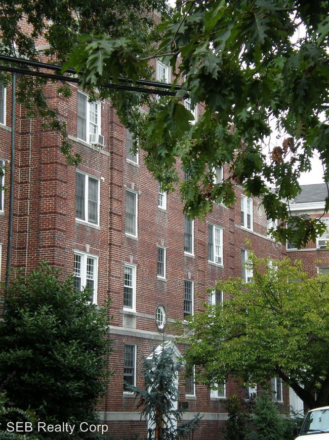 Building Photo - 2-10 Linden Ave