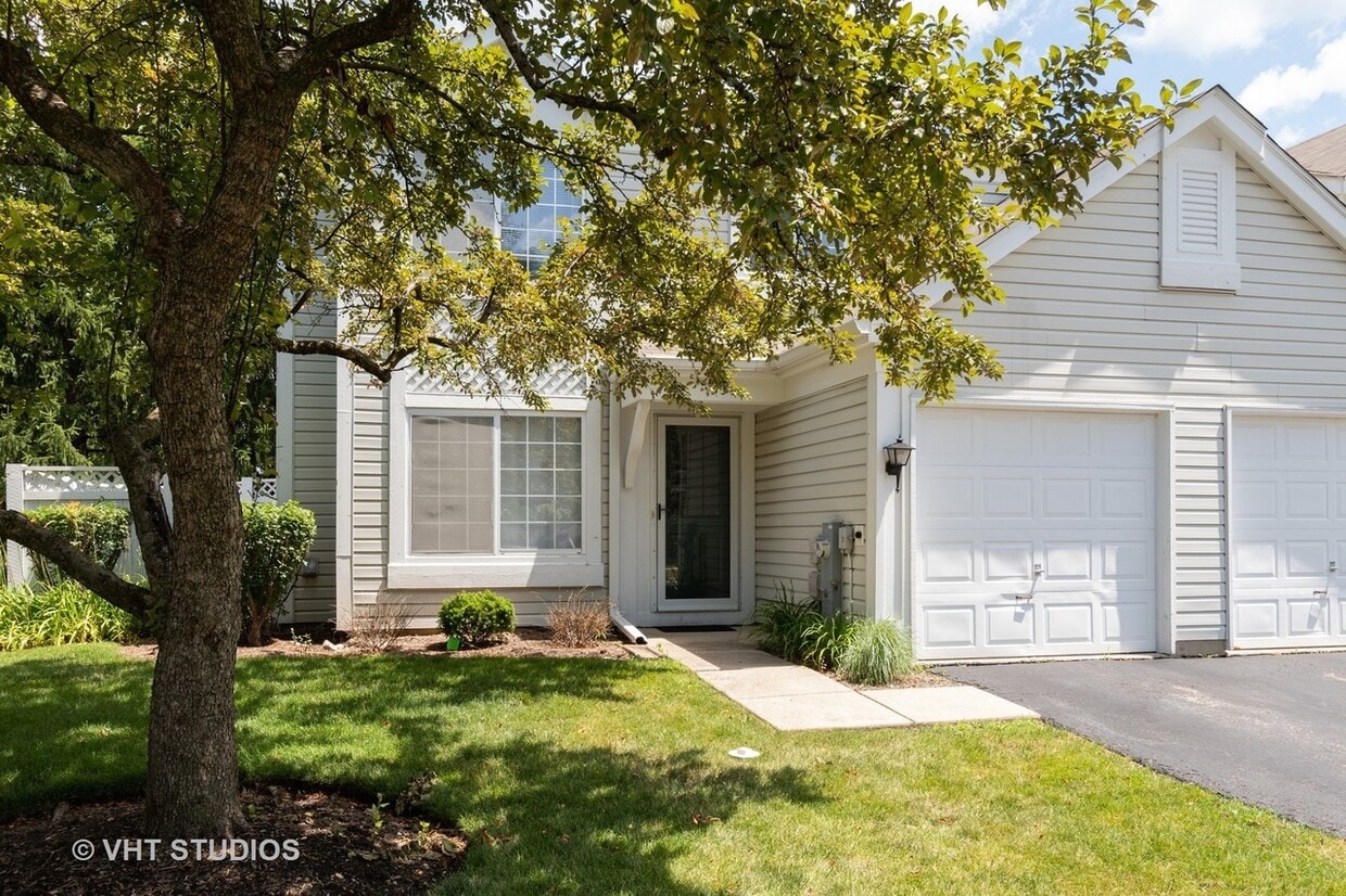 339 Gregory St, Aurora, IL 60504 Townhome Rentals in Aurora IL