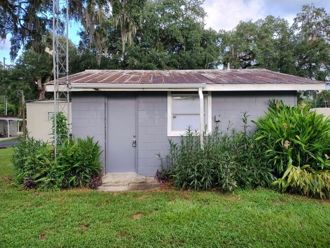 Building Photo - 1 bed / 1 bath - $795