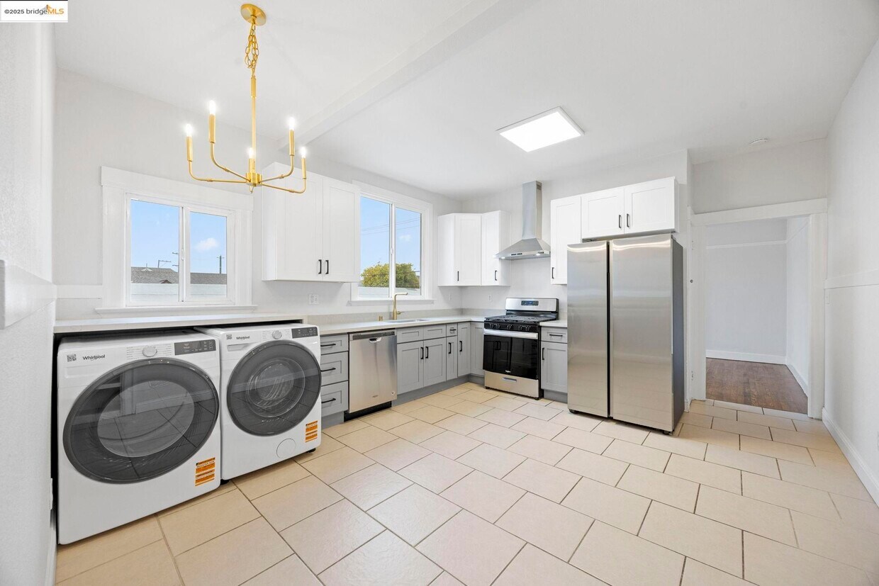 Foto principal - 685 37th St