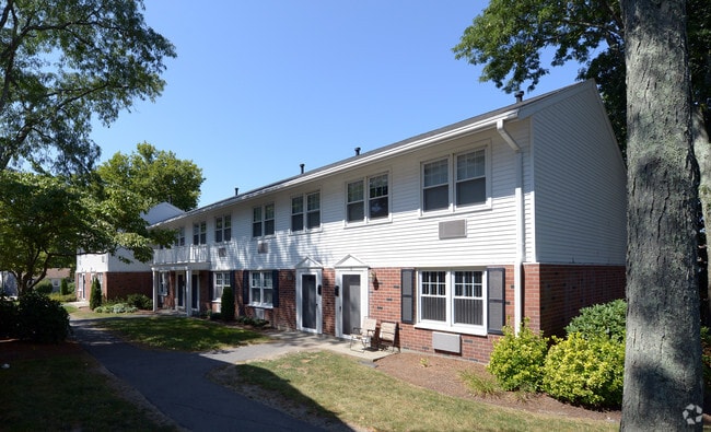 Building Photo - President Village