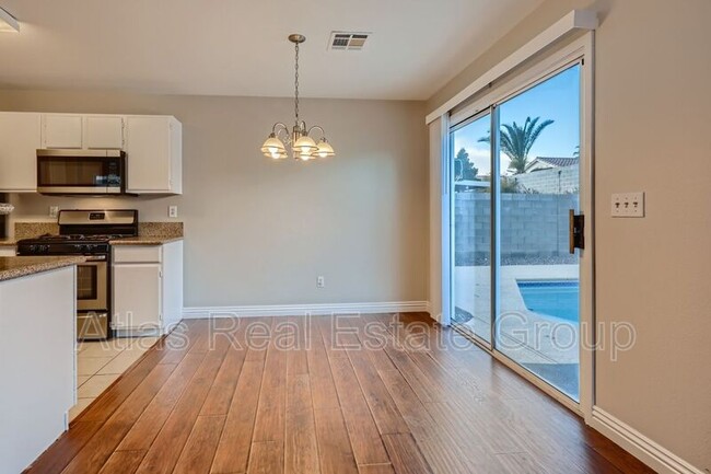 Building Photo - 5531 Los Lobos St