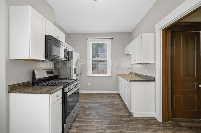 Building Photo - 4110 Bell St