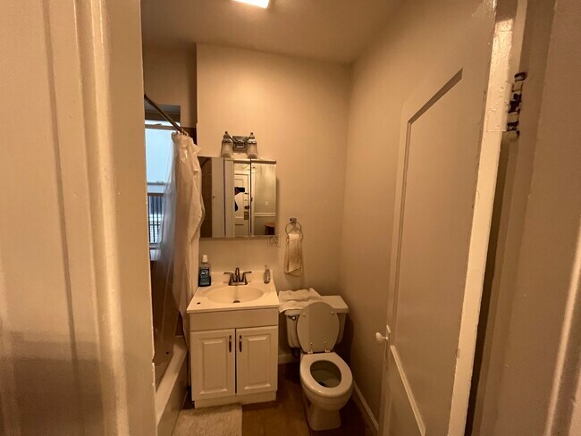 Foto del edificio - 1197 Commonwealth Ave