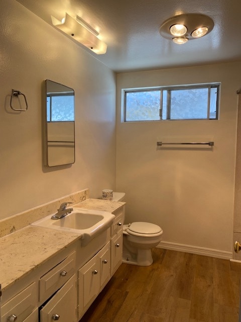 Full Bathroom - 1304 Amethyst St