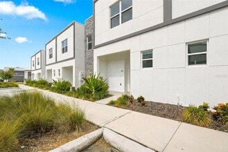Building Photo - 285 Famagusta Dr