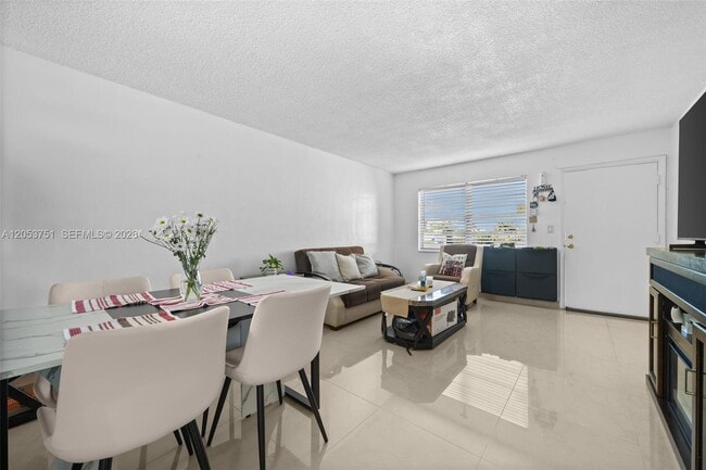 Foto del edificio - 4011 Meridian Ave