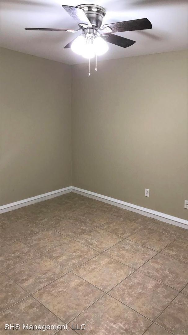Building Photo - 4 br, 2 bath House - 211 North Lipona
