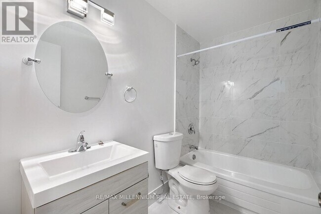 Photo du bâtiment - 201 Lindsay St S