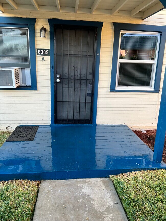 Foto del edificio - 6309 Gregory Ave