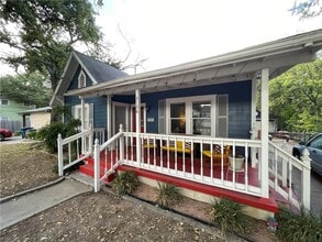 Building Photo - 3106 Robinson Ave