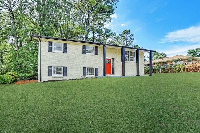 Building Photo - 2675 Jamestown Way