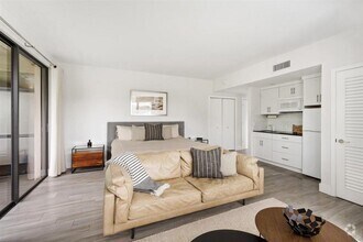 Building Photo - 11818 Pebblewood Dr