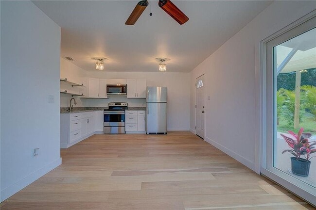 Foto del edificio - 901 Oak St SW