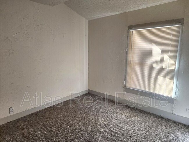 Foto del edificio - 2201 W Pikes Peak Ave