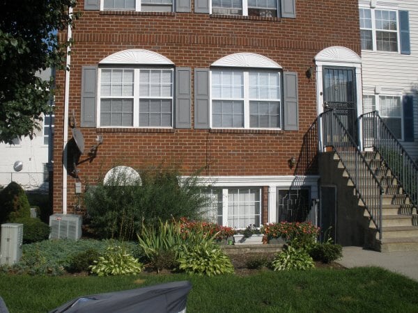 Building Photo - 274 Matthews Drive