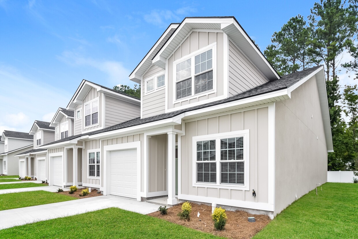 Foto principal - 1003 Walker Point Way