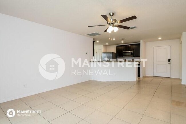 Building Photo - 1495 Swan Lake Circle, Dundee, FL 33838