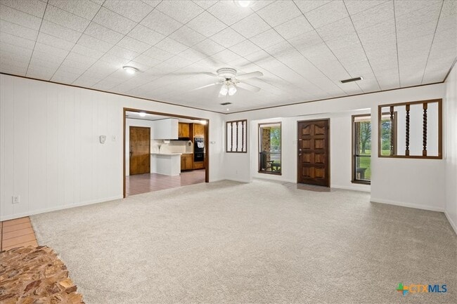 Building Photo - 130 Elm St