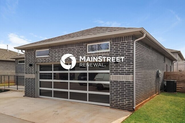 Foto del edificio - 3 Bedroom Pet-Friendly Home in Oklahoma City, OK with Main Street Renewal
