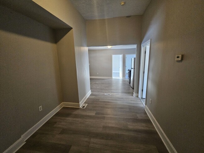 Building Photo - 3204 W 73rd St