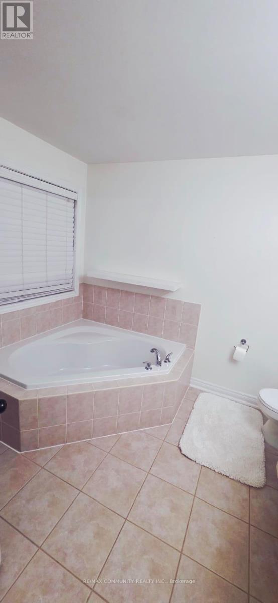 Photo du bâtiment - 311 Andrews Trail