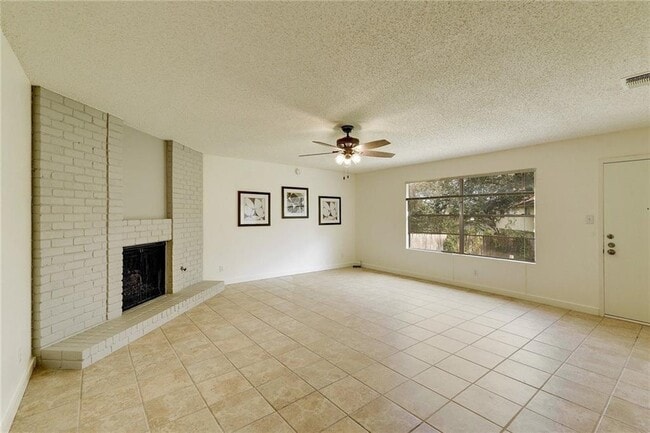 Building Photo - 7603 Whispering Winds Dr