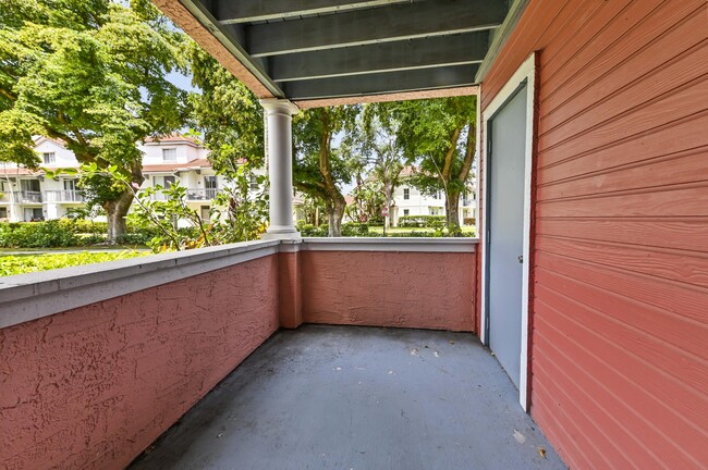 Building Photo - 1055 Crystal Way