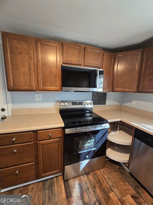 Foto del edificio - 1211 Lake Dr