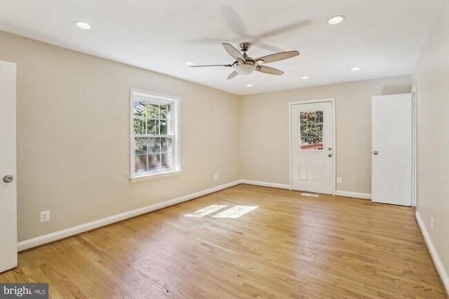 Foto del edificio - 9514 Old Georgetown Rd