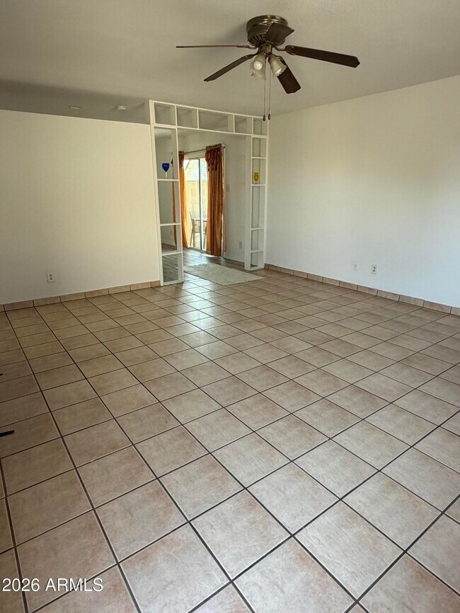 Foto del edificio - 5232 W Mauna Loa Ln