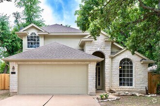 Building Photo - 2511 Stenson Dr