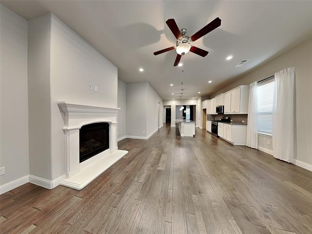 Building Photo - 5565 Vaquero Rd