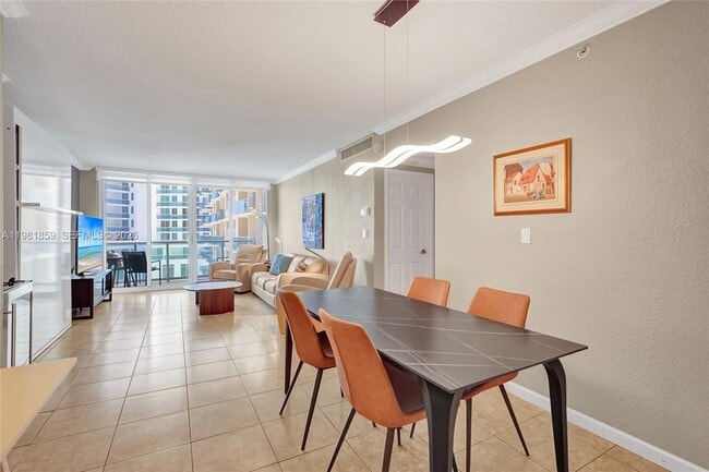 Building Photo - 2501 S Ocean Dr