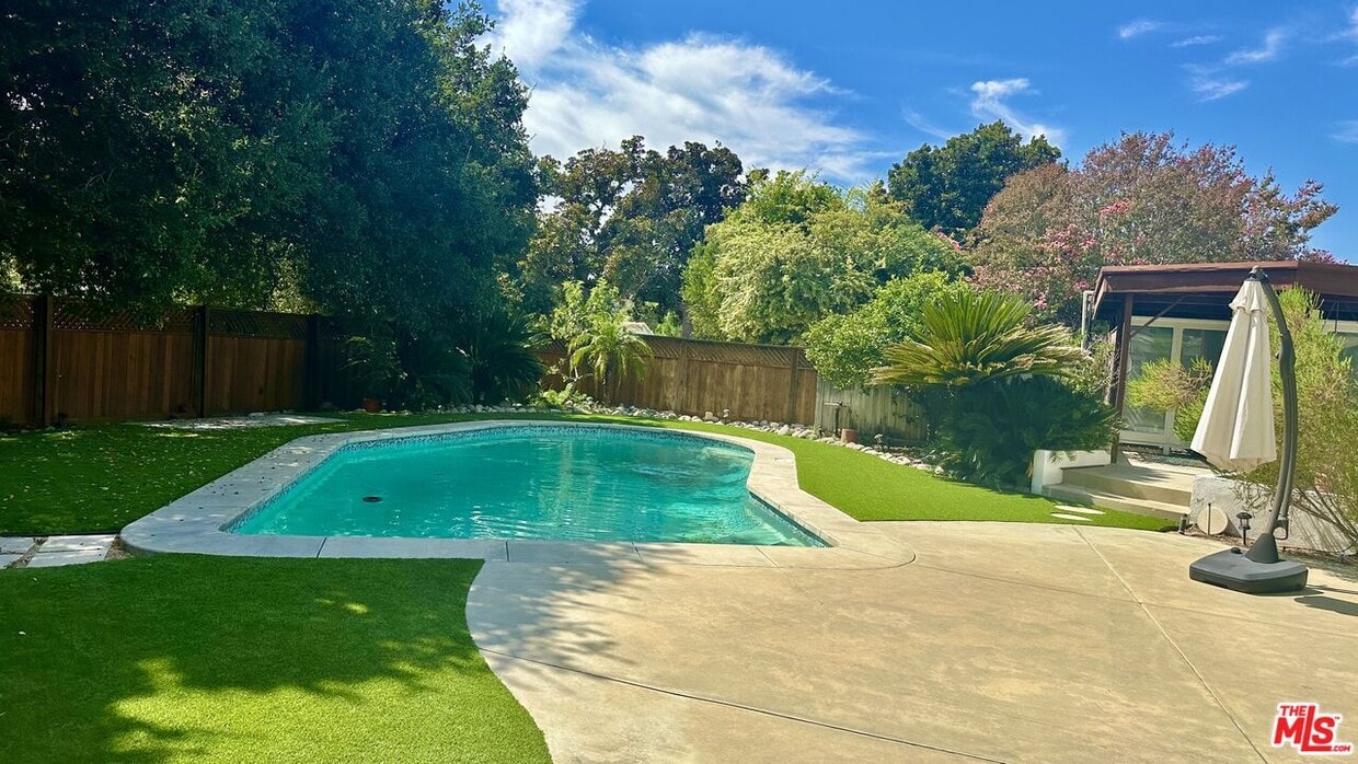 5105 Westpark Dr, Los Angeles, CA 91601 House Rental in Los Angeles