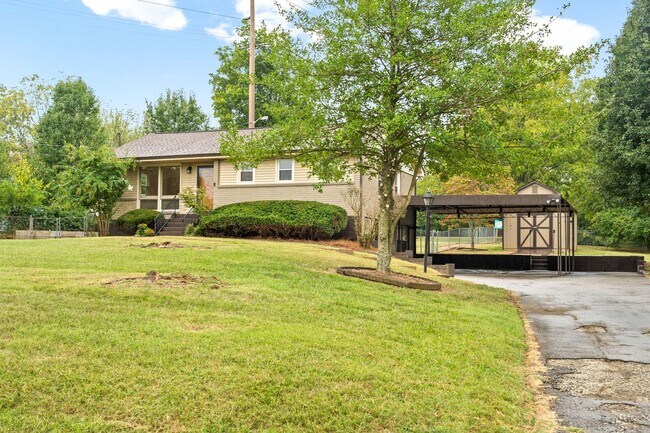 Building Photo - 808 Joyce Lane, Nashville, TN 37216