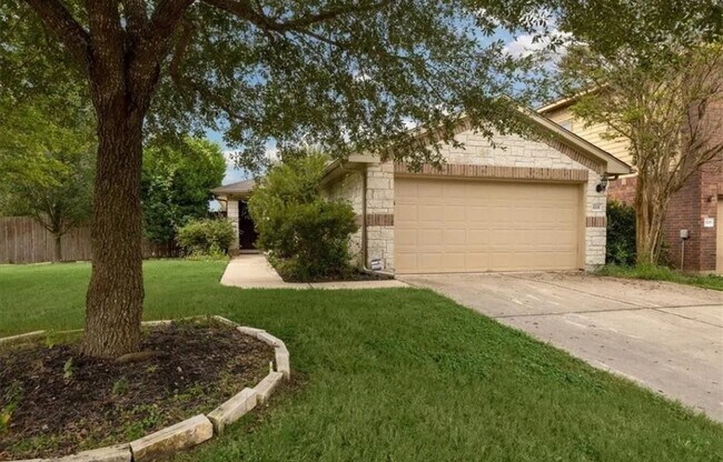 Foto del edificio - 1701 Strobel Ln